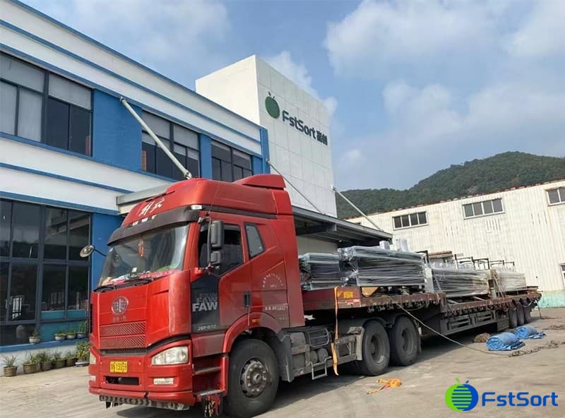 images/1732868440043pear grading machine loading.jpg